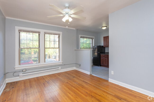 Building Photo - 3257-3267 W. Wrightwood Ave