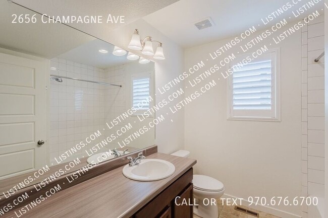Building Photo - 2656 Champagne Ave