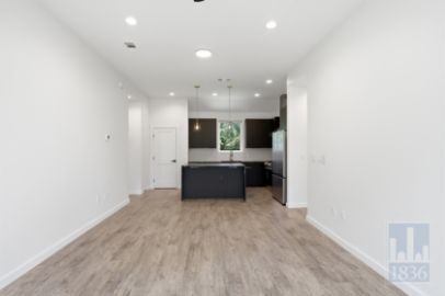 Building Photo - 505 Thelma Dr