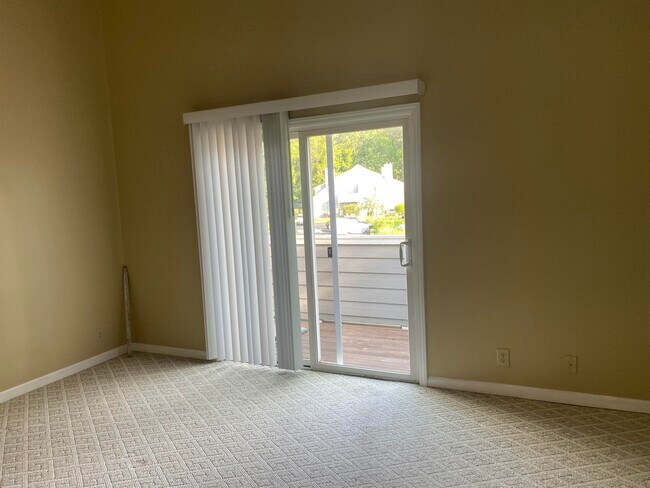 Building Photo - 1206 Tiffany Ln