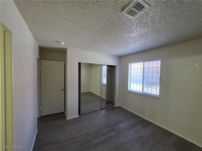 Building Photo - 4300 N Lamont St