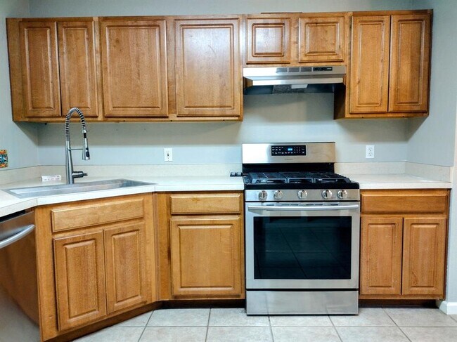 Building Photo - 209 Antietam Dr