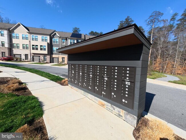 Building Photo - 3451 Watershed Blvd