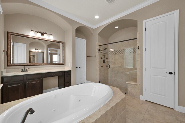 Building Photo - 42 Caprice Bend Pl