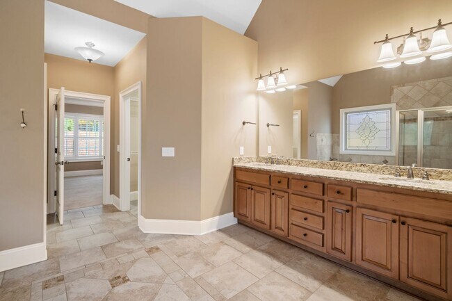 Building Photo - 137 Northington Woods Dr