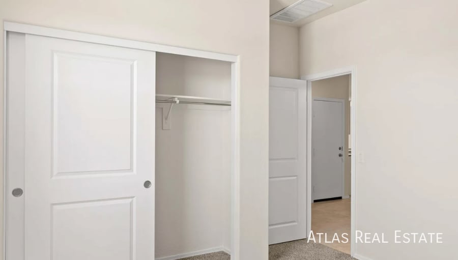 Building Photo - 1168 W Castle Ct