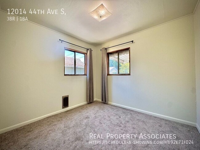 Building Photo - 12014 44th Ave S