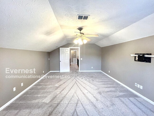 Building Photo - 3420 Chateau Valley Ln