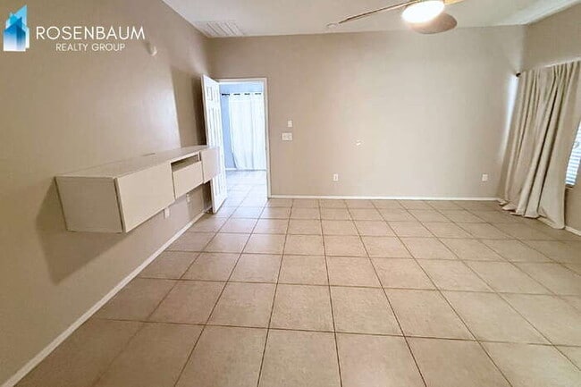 Building Photo - 7570 E Majestic Palm Ln