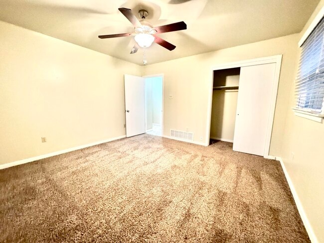 Building Photo - 3008 57th St