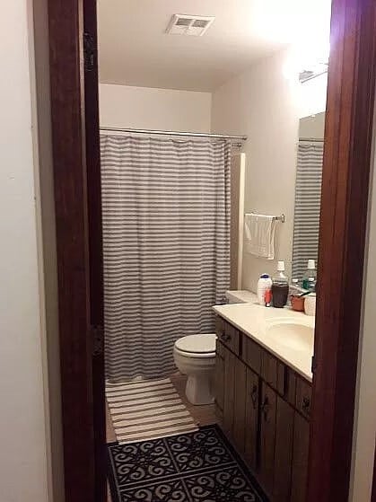 2nd floor bathroom tub/shower - 36 Lilac Ct