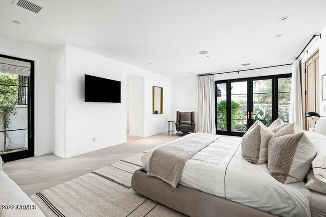 Building Photo - 6723 N Desert Fairways Dr