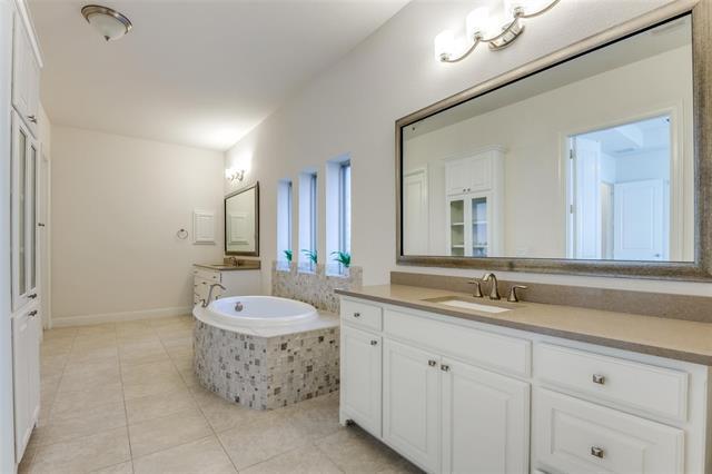 Building Photo - 8127 Shackelford Dr