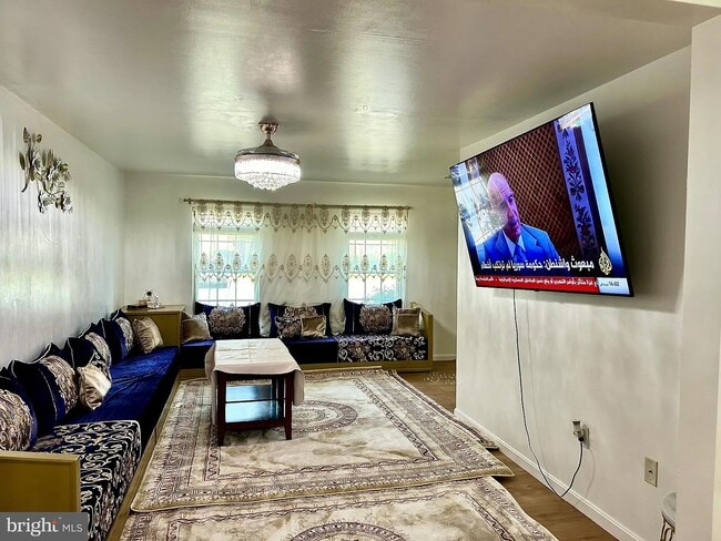 Building Photo - 358 Stonehedge Ln