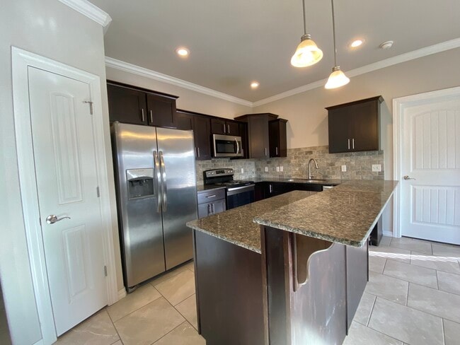 Building Photo - 4526 W Croft Dr