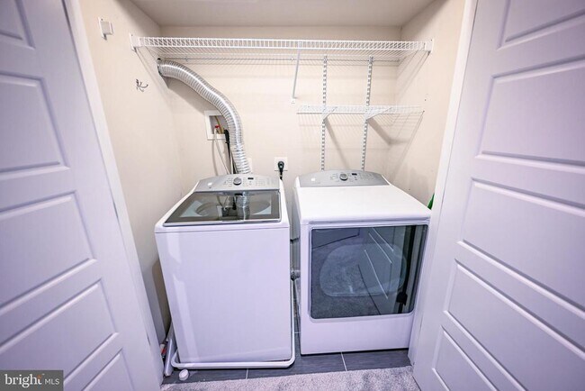 Building Photo - 3013 Elliott St