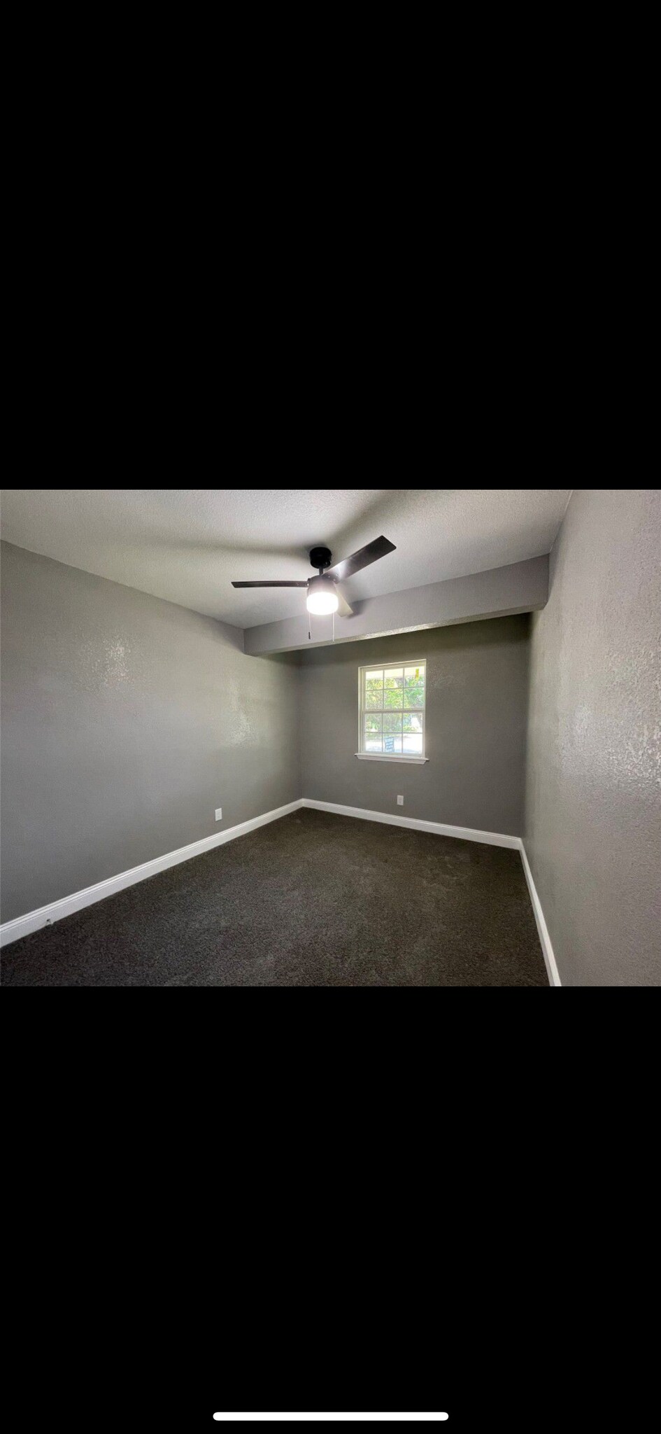 Building Photo - 225 E Coral Way