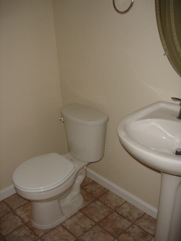 Building Photo - Beautiful Two Master Bedroom Townhome Near...