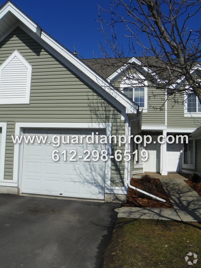 Building Photo - Woodbury Townhouse Available March 1, Open...