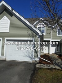 Building Photo - Woodbury Townhouse Available March 1, Open...