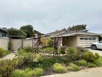 Building Photo - 2650 Fleetwood Dr
