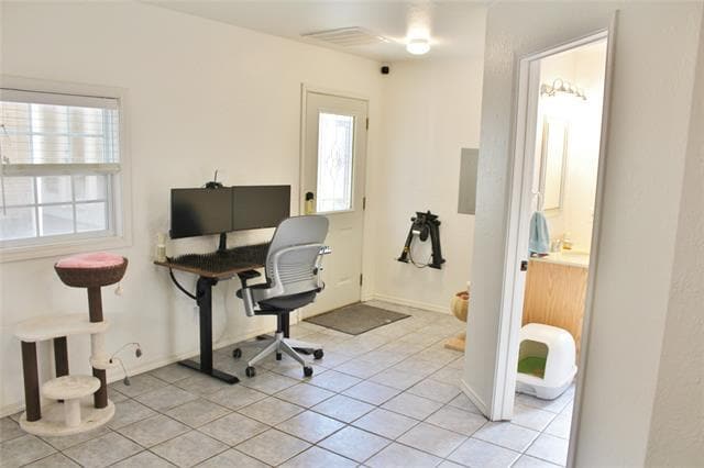 Building Photo - 6910 Casa Loma Ave