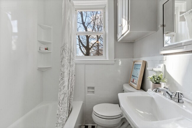 Building Photo - 41 Butler Rd