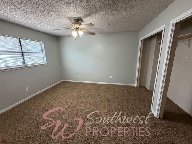 Building Photo - Spacious 3-Bedroom Home in an Established Neighborhood
