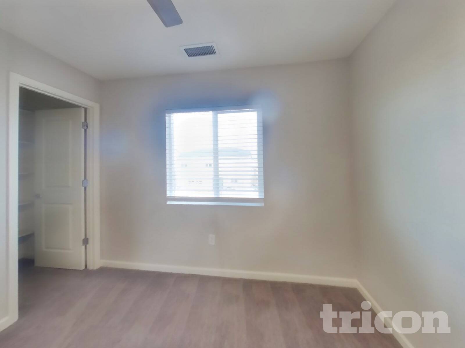 Building Photo - 8941 Elk Ravine Dr