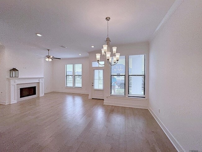 Building Photo - 10263 Alderman Dr