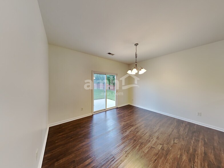 Building Photo - 14617 Karen Graham Ct