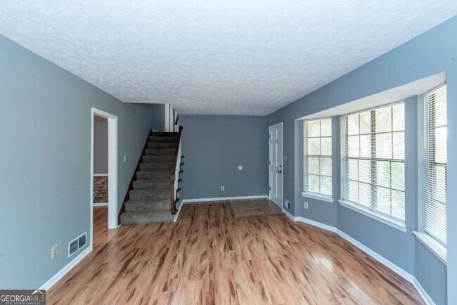 Building Photo - 2275 Camden Ct