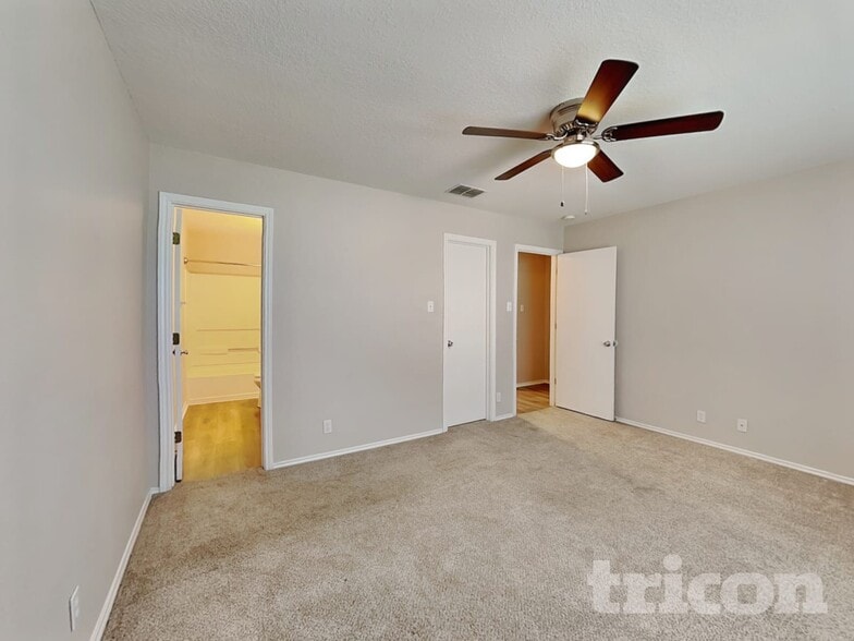 Building Photo - 9603 Kennebec Way