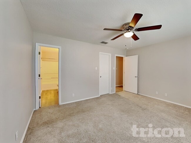 Building Photo - 9603 Kennebec Way