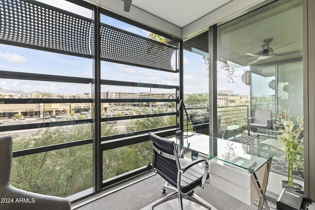 Building Photo - 7180 E Kierland Blvd