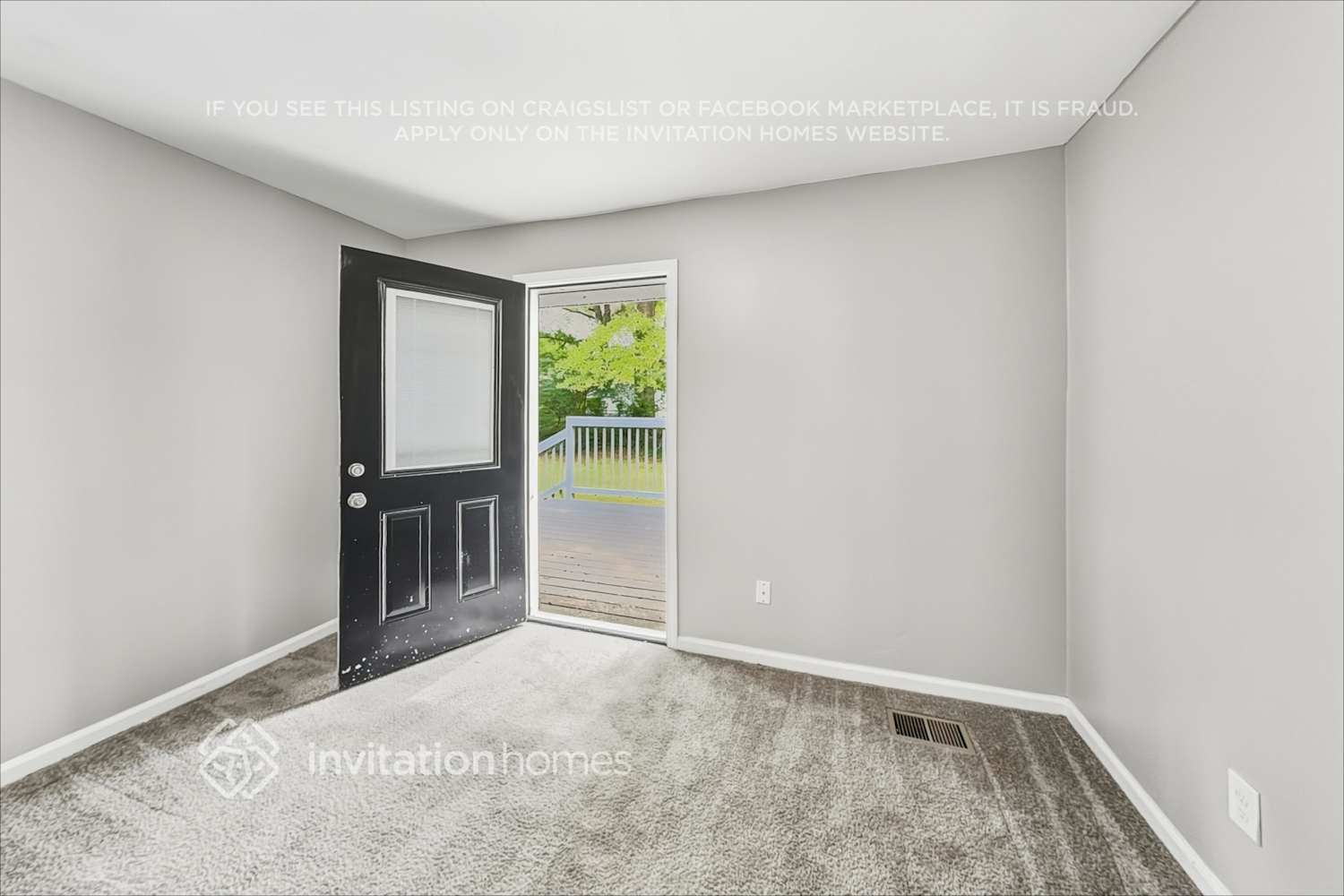 Building Photo - 8490 Meadowbrook Dr