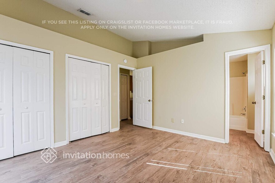 Building Photo - 7641 Pine Nest Ct