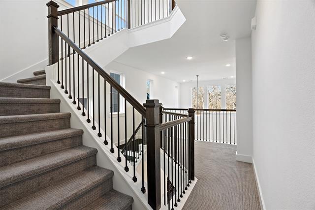 Building Photo - 2053 White Grove Dr