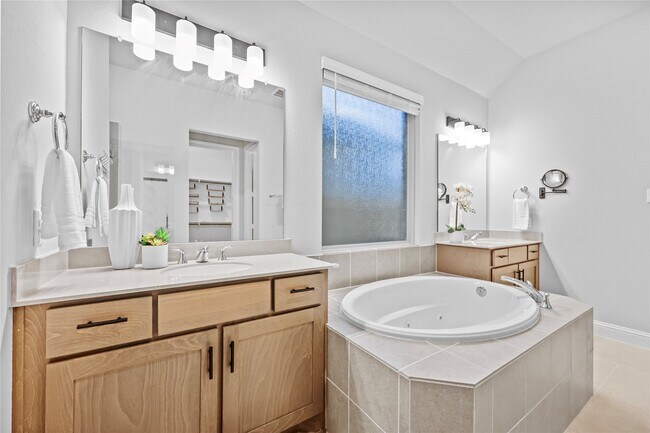 Building Photo - 28227 Cedar Peak Dr