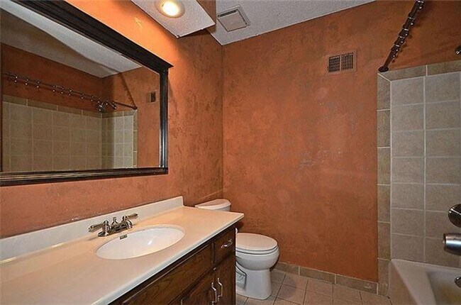 Building Photo - COMING SOON!! Large home in the Newmark and Staley Area