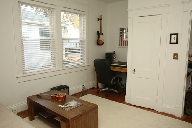 Building Photo - 119 Observatory Ave