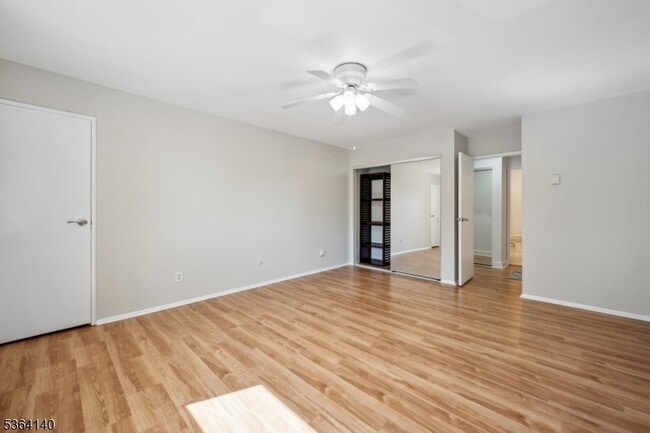 Building Photo - 798 Eves Dr