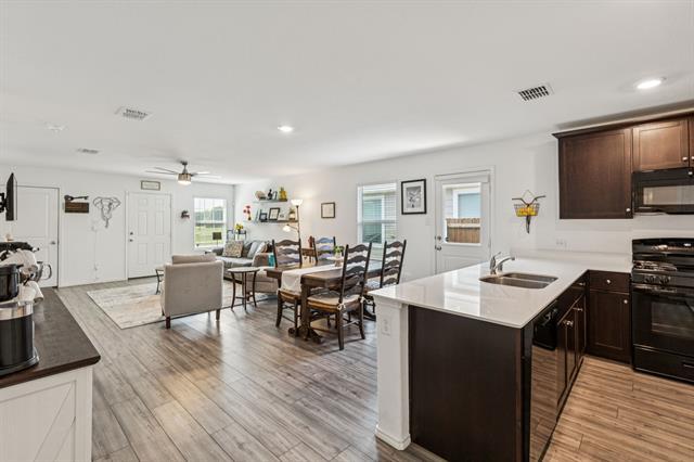 Building Photo - 7408 Bluebell Ln