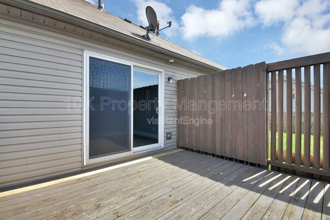 Building Photo - 203 Miller Dr