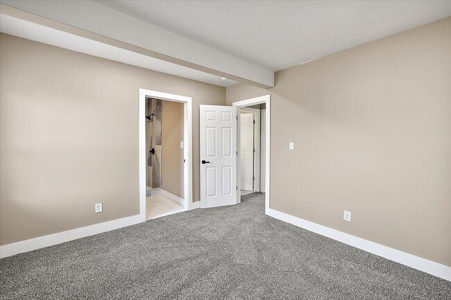 Building Photo - 3473 Townsend St