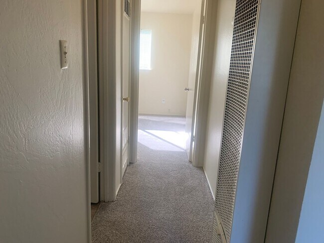 Building Photo - 2832 Sweet Way