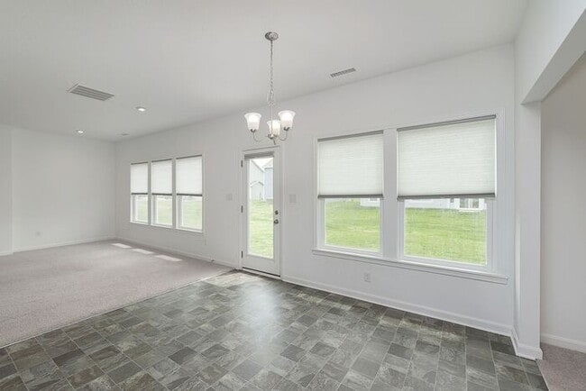 Building Photo - Awesome 5 Bedroom In Great McCordsville Lo...