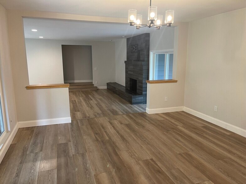 Building Photo - 117 E Shiloh Rd