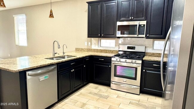 Building Photo - 3253 S Miller Dr