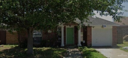 Building Photo - 709 W Darlene Ave